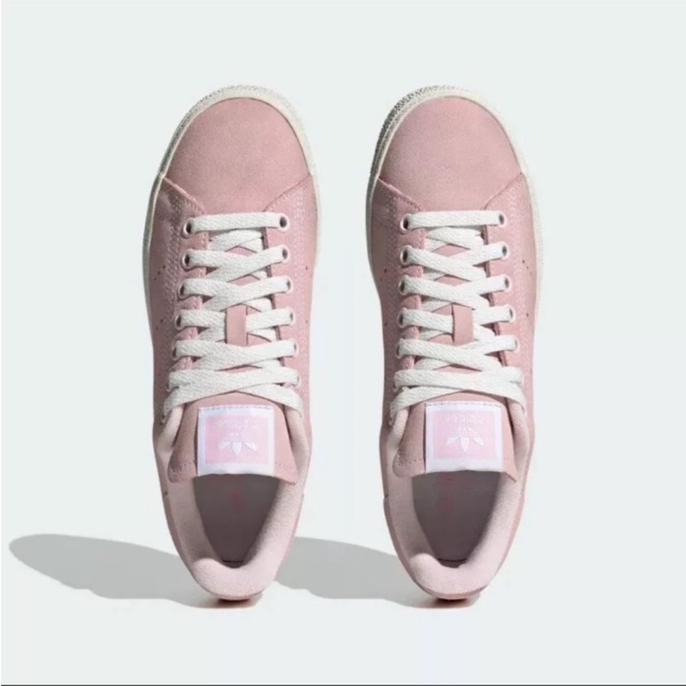 🎉SOLD🎉Brand New Stan Smith Suede Sneakers